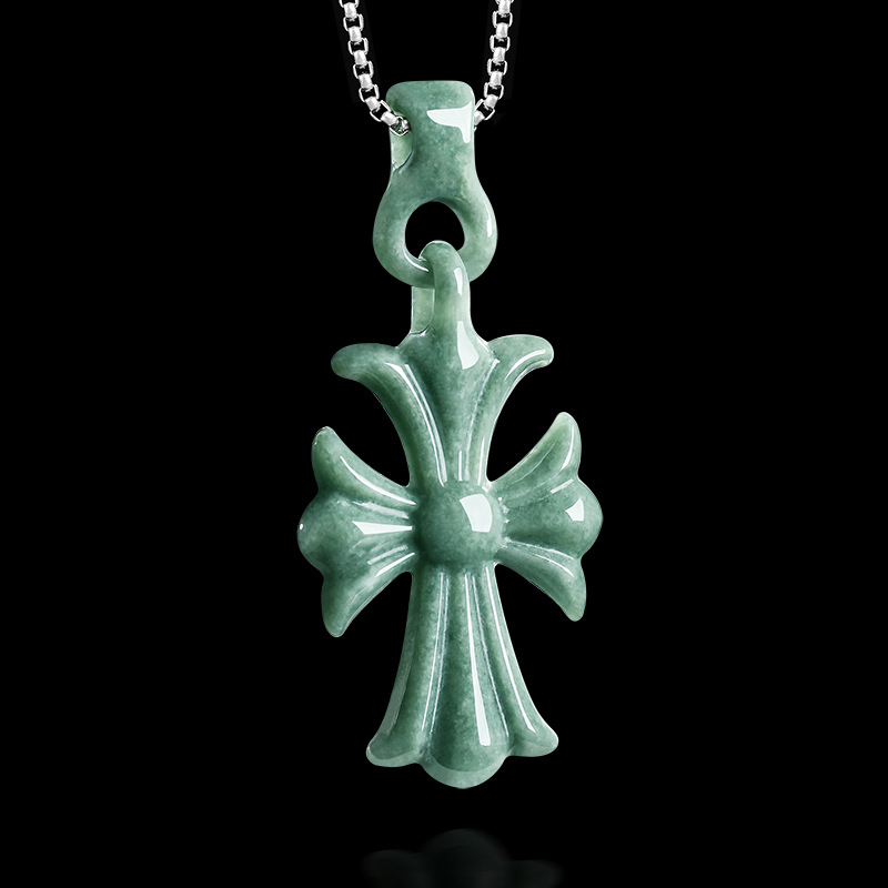Natural Burmese Jadeite Cross  - Vintage Necklace recension och pris