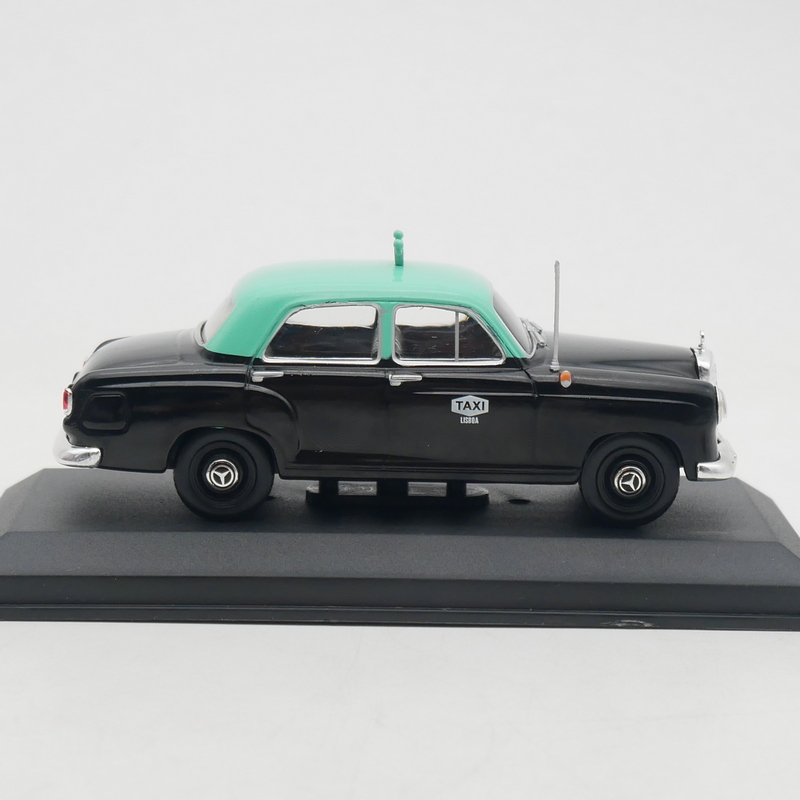 IXO 1:43 Scale Diecast Alloy 1 - Vintage Collectible Toy Cars recension och pris