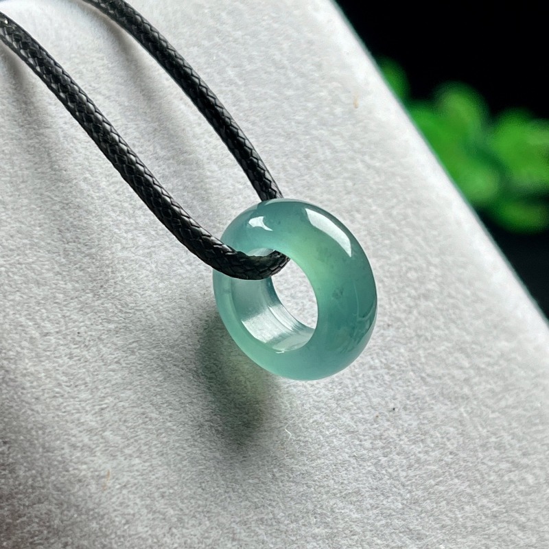 Natural Emerald Blue Water Luc - Vintage Necklace recension och pris