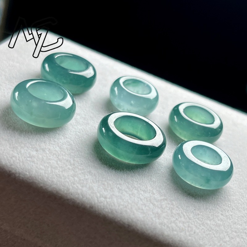 Natural Emerald Blue Water Luc - Vintage Necklace recension och pris