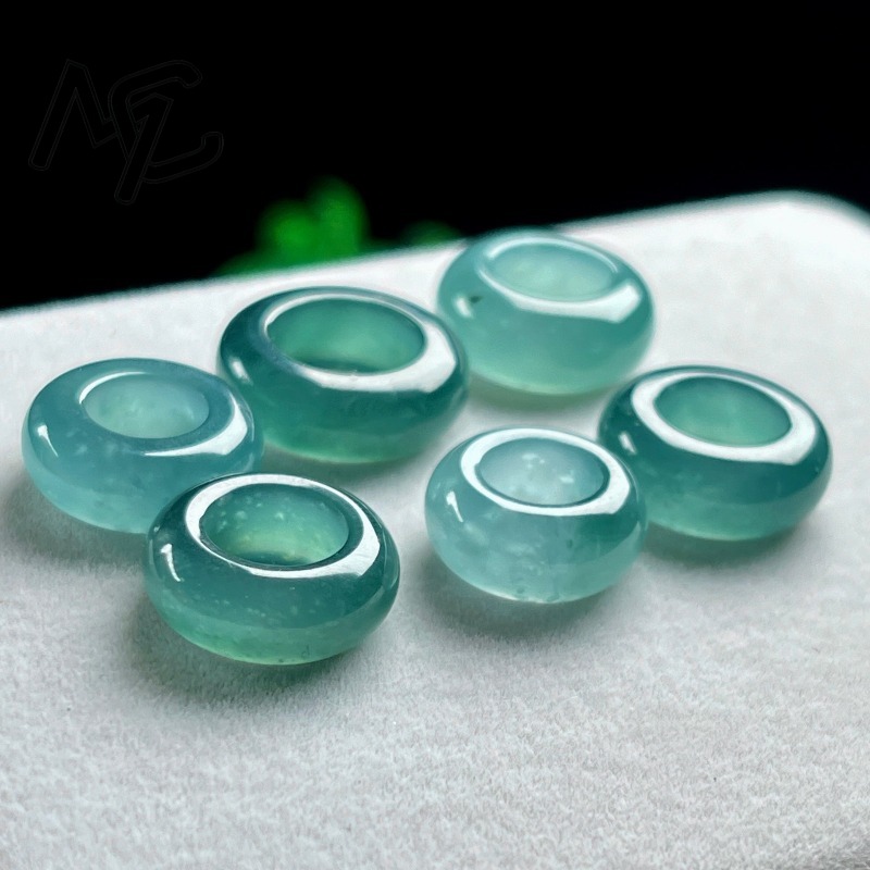 Natural Emerald Blue Water Luc - Vintage Necklace recension och pris