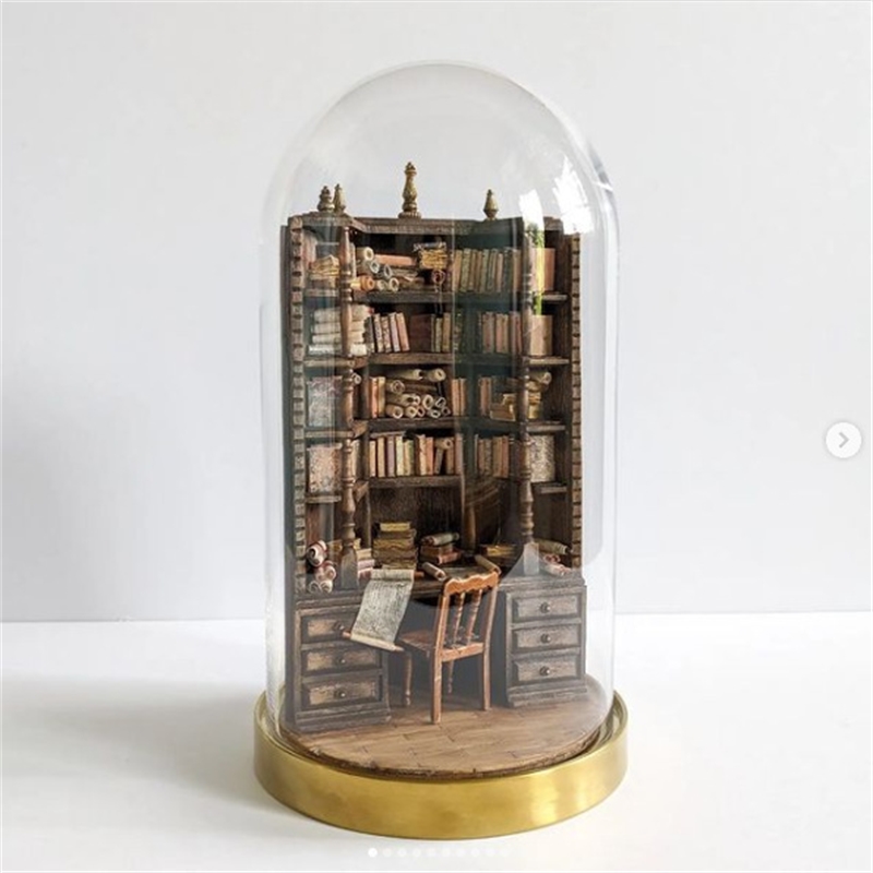 Miniature Bookcase Bookshelf D - Vintage And Collectible Books recension och pris