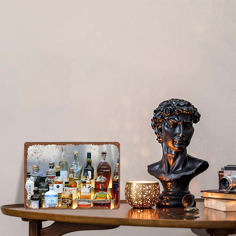 Liquor Bottle Collection Poste - Vintage Collectible Liquor Bottles recension och pris